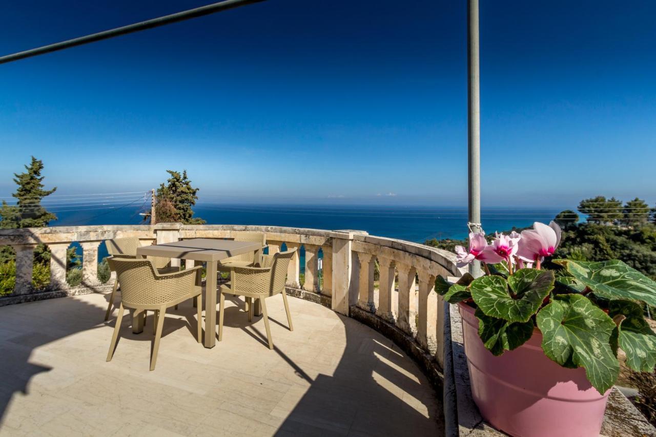 Blue Horizon Apartment